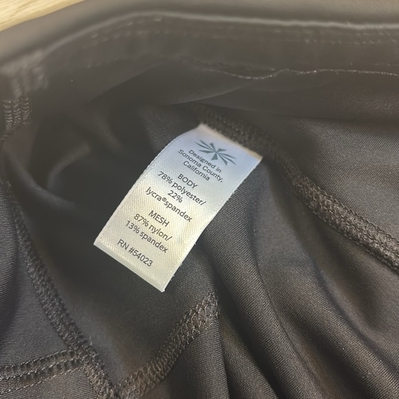 Athleta Mesh Capri Sonar Black Leggings size Small - Picture 7 of 14